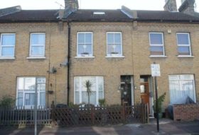 4 bedroom Terraced for sale